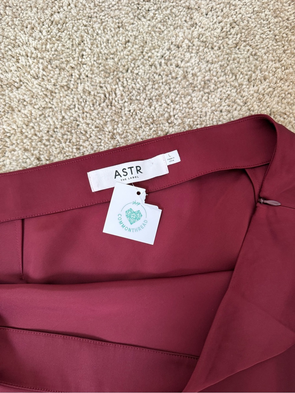 NWT ASTR The Label Windey Satin Burgundy Skirt Size L - Picture 3 of 4